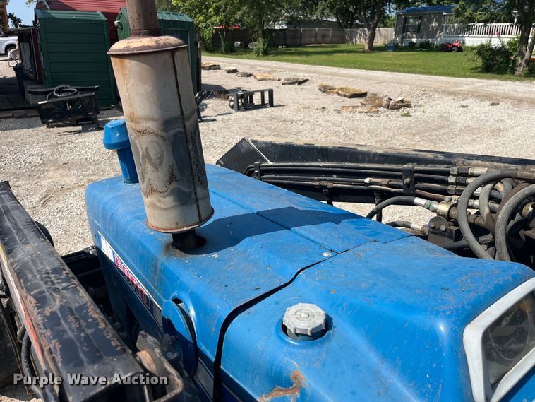 image for item EK8879 1972 Ford 3000 tractor