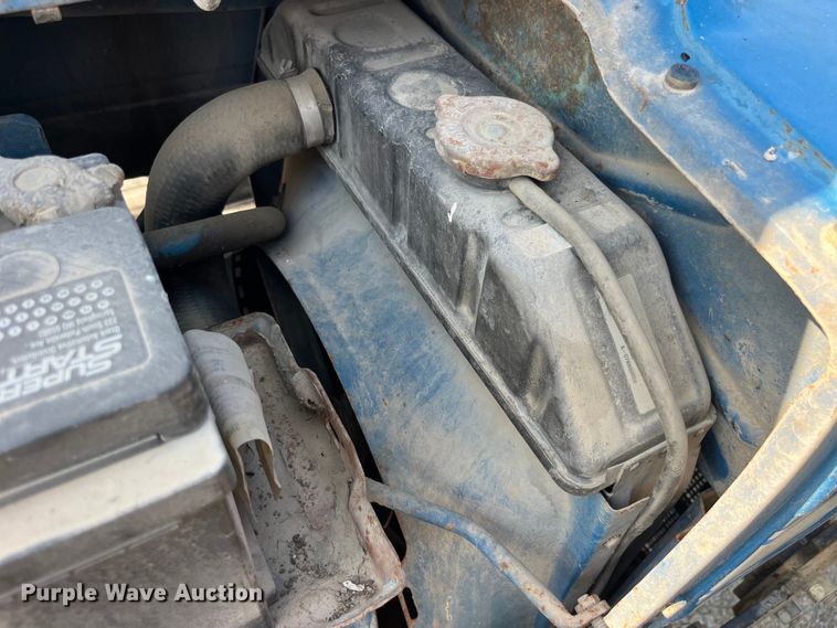 image for item EK8879 1972 Ford 3000 tractor