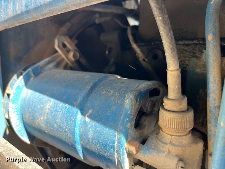 image for item EK8879 1972 Ford 3000 tractor