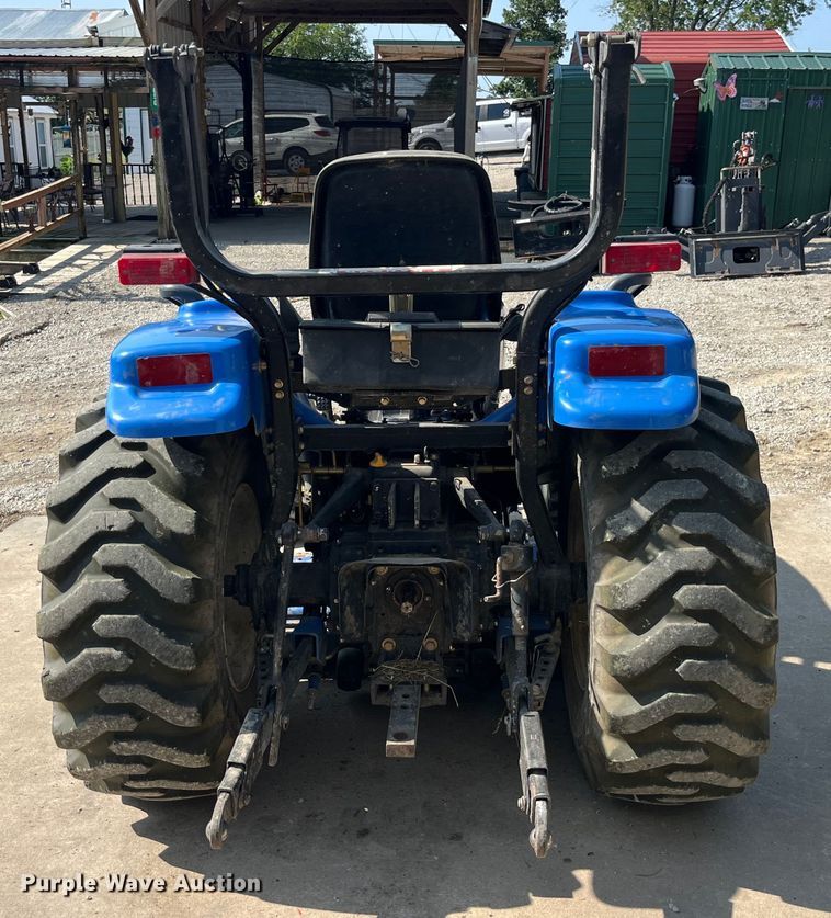 image for item EK8880 New Holland TC33D HST tractor