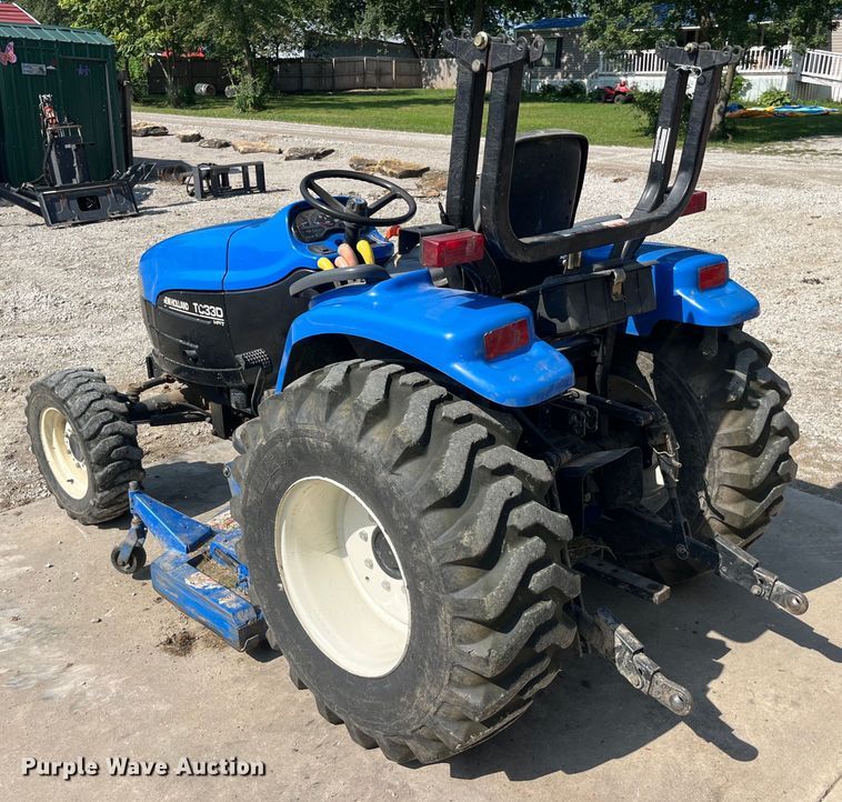 image for item EK8880 New Holland TC33D HST tractor