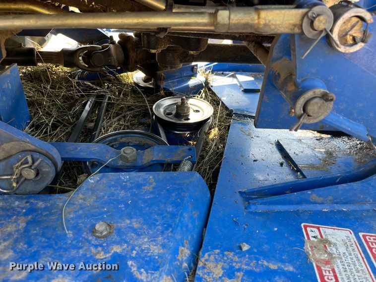 image for item EK8880 New Holland TC33D HST tractor