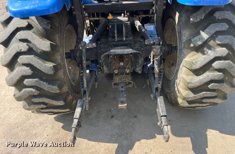 image for item EK8880 New Holland TC33D HST tractor