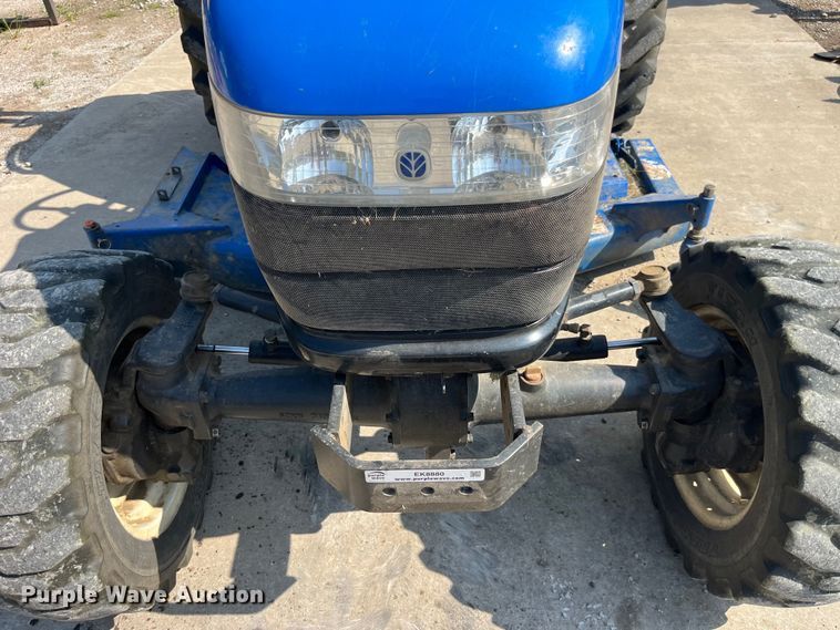 image for item EK8880 New Holland TC33D HST tractor