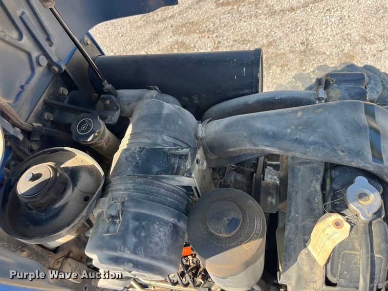 image for item EK8880 New Holland TC33D HST tractor