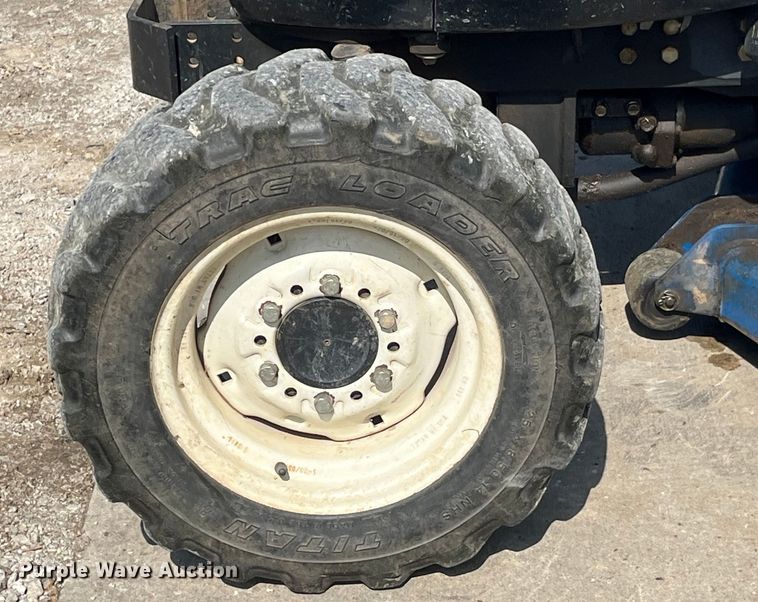 image for item EK8880 New Holland TC33D HST tractor