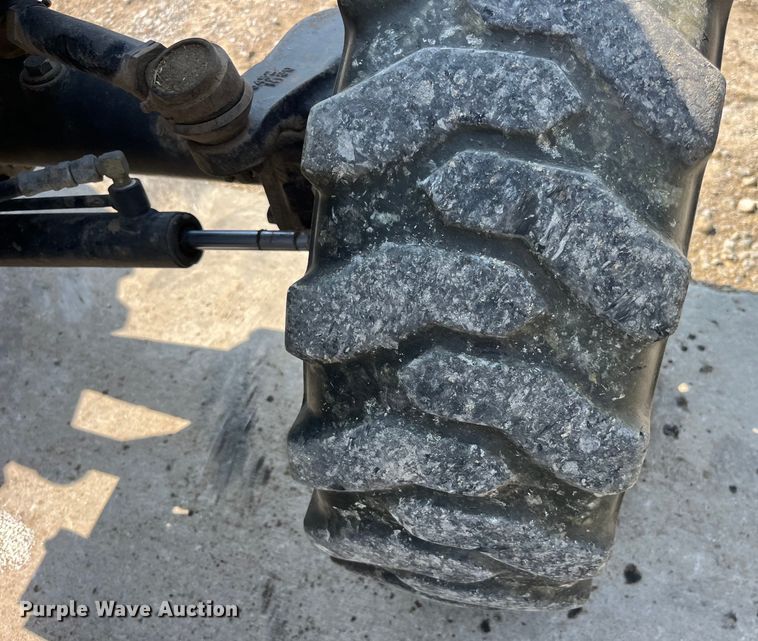 image for item EK8880 New Holland TC33D HST tractor