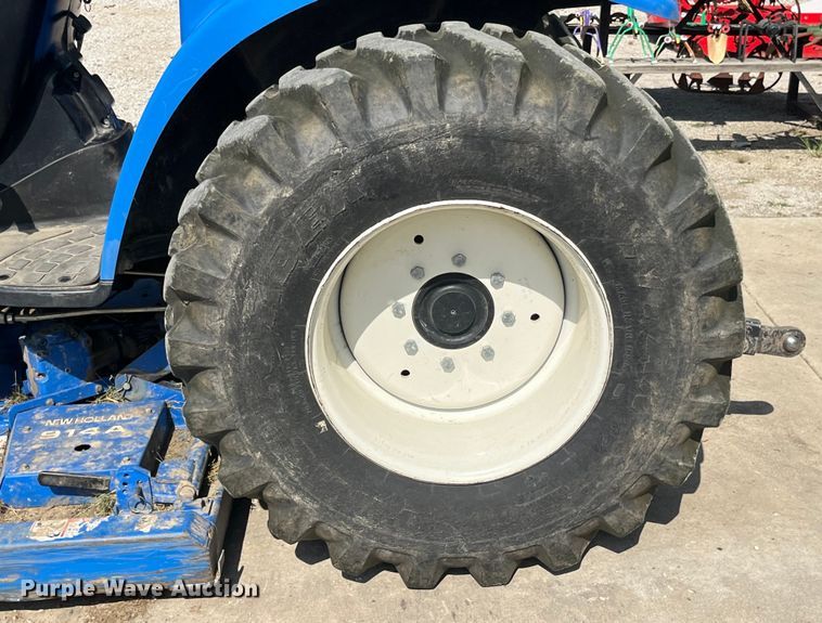 image for item EK8880 New Holland TC33D HST tractor