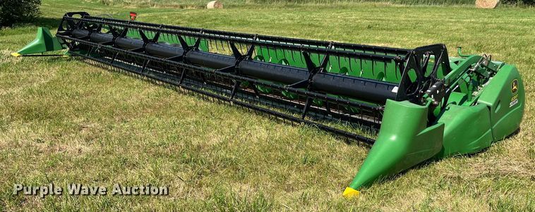 image for item EK8892 2011 John Deere 635F HydraFlex flex head