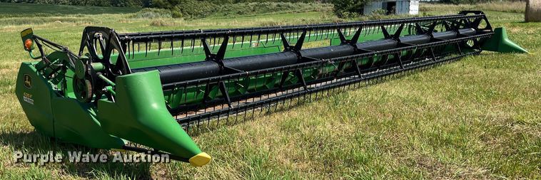 image for item EK8892 2011 John Deere 635F HydraFlex flex head