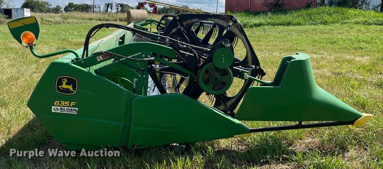 image for item EK8892 2011 John Deere 635F HydraFlex flex head
