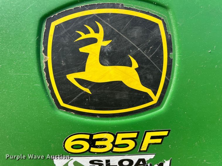 image for item EK8892 2011 John Deere 635F HydraFlex flex head