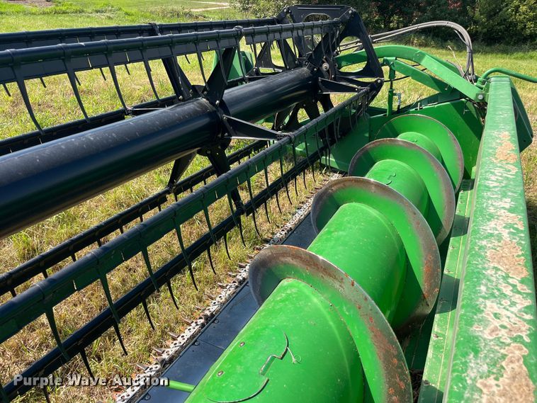 image for item EK8892 2011 John Deere 635F HydraFlex flex head