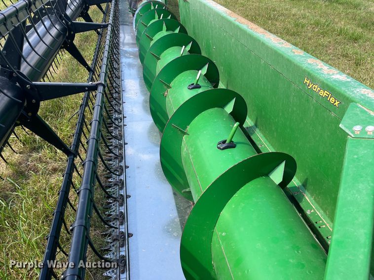 image for item EK8892 2011 John Deere 635F HydraFlex flex head