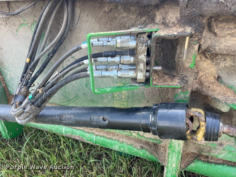 image for item EK8892 2011 John Deere 635F HydraFlex flex head