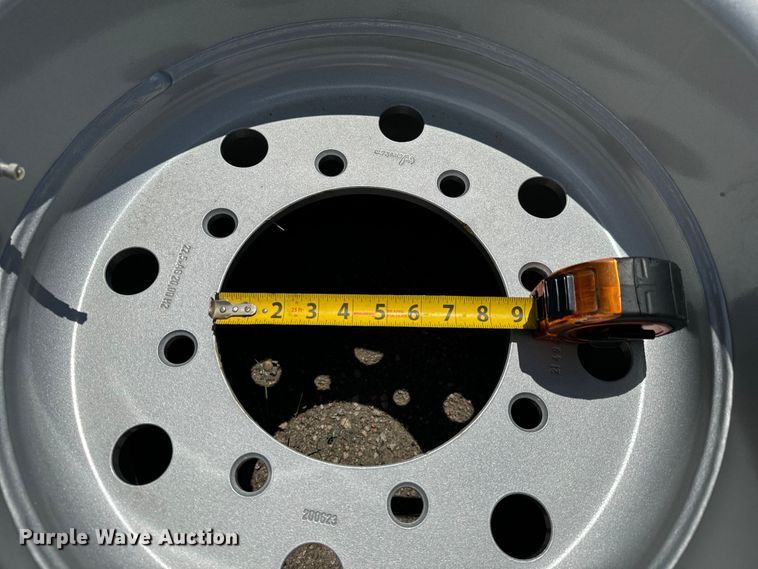 image for item MU9877 Approximately 43 Alliance 620/40R22.5 tires and wheels