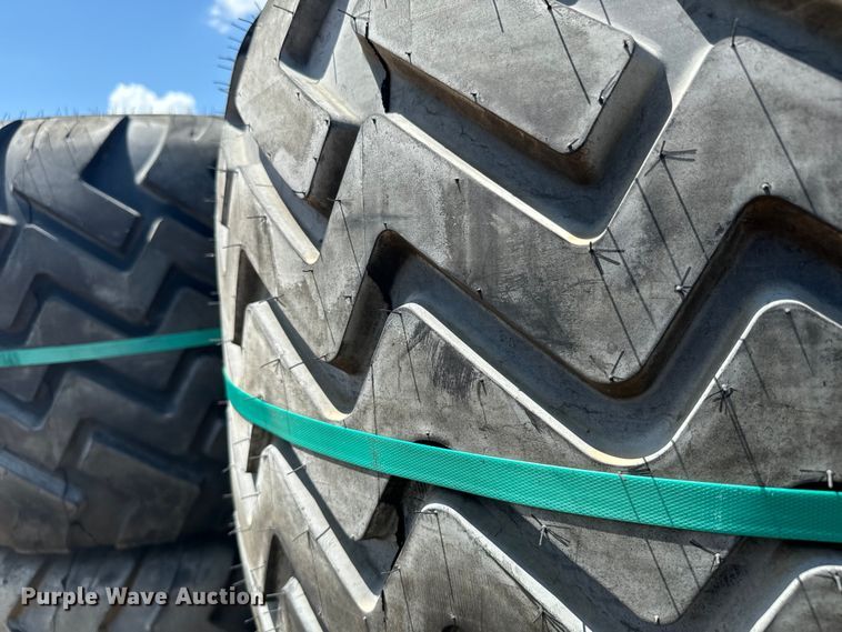 image for item MU9878 Approximately 459 Alliance 620/40R22.5 tires