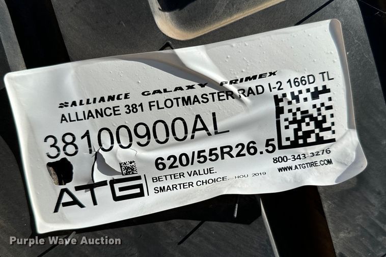 image for item MU9879 Approximately 66 Alliance 381 Flotmaster 620/55R26.5 tires