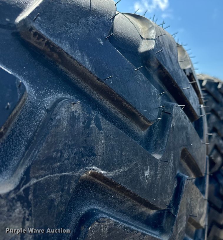 image for item MU9880 Approximately 109 Alliance 710/50R26.5 tires