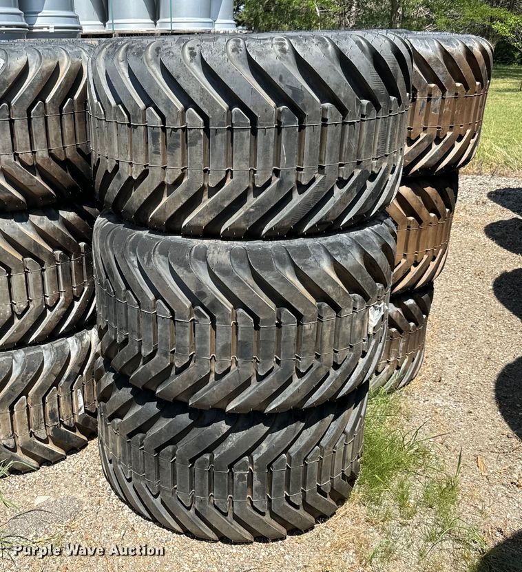 image for item MU9881 (57) Alliance Floatation 328 500/45-22.5 tires