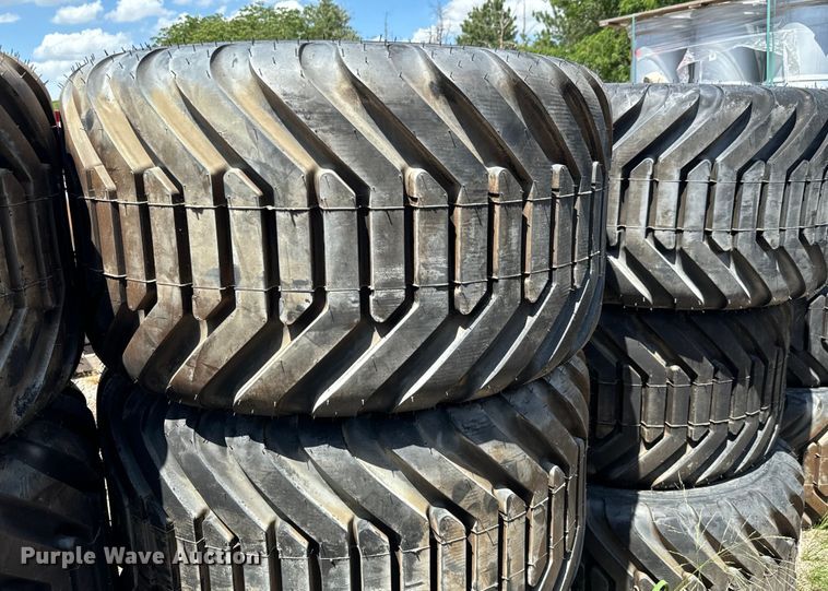 image for item MU9881 (57) Alliance Floatation 328 500/45-22.5 tires