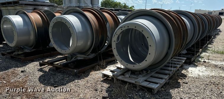 image for item MU9883 (44) Titan 42xDD18 combine wheels