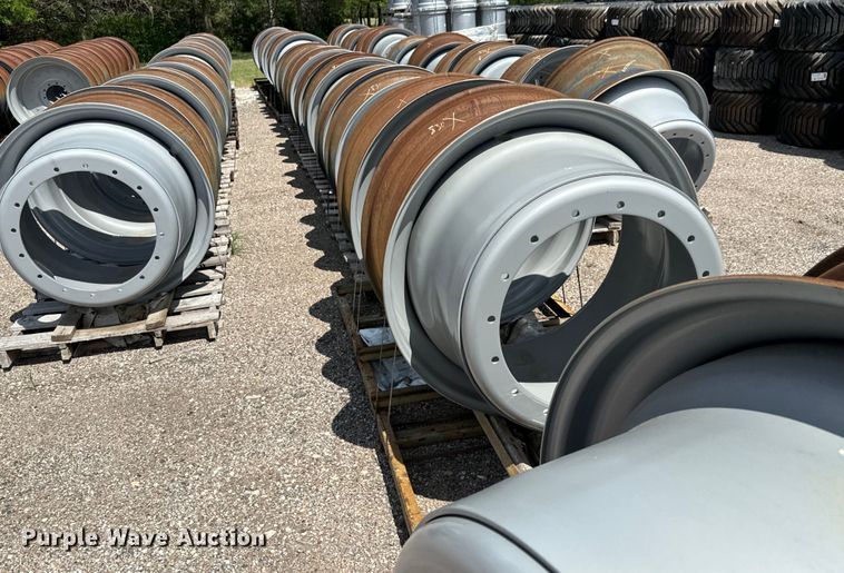 image for item MU9883 (44) Titan 42xDD18 combine wheels