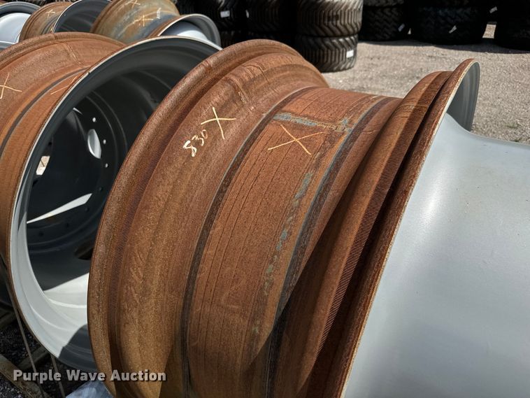 image for item MU9883 (44) Titan 42xDD18 combine wheels