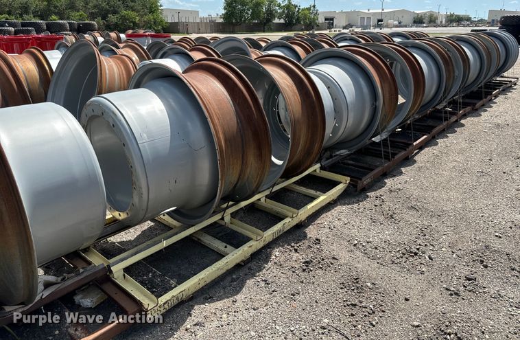 image for item MU9886 Approximately 64 Titan 42xDD16 combine wheels