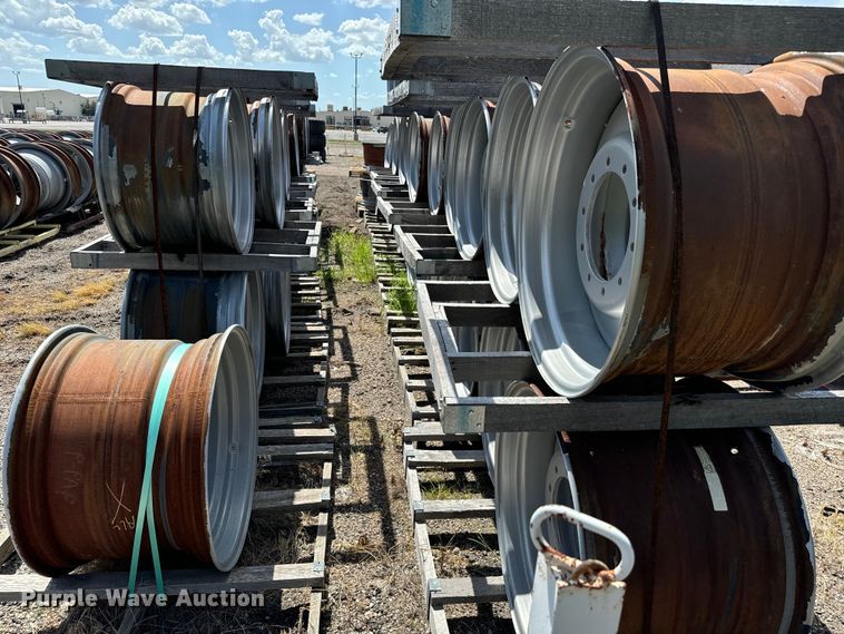 image for item MU9887 Approximately 52 Titan 32xDW21 combine wheels