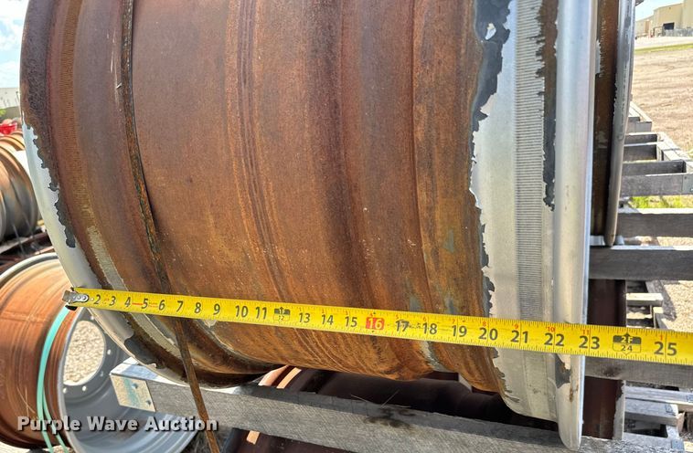image for item MU9887 Approximately 52 Titan 32xDW21 combine wheels