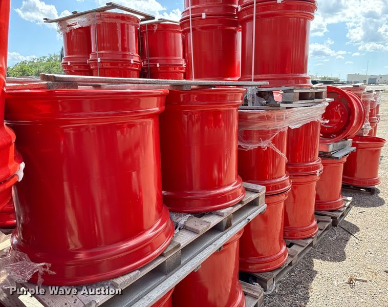 image for item MU9890 Approximately 70 Jantsa 26.5xAG24 wheels