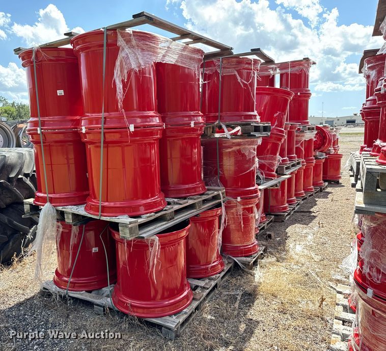 image for item MU9890 Approximately 70 Jantsa 26.5xAG24 wheels