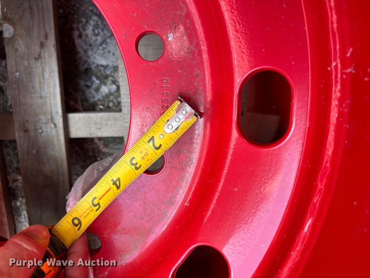 image for item MU9890 Approximately 70 Jantsa 26.5xAG24 wheels