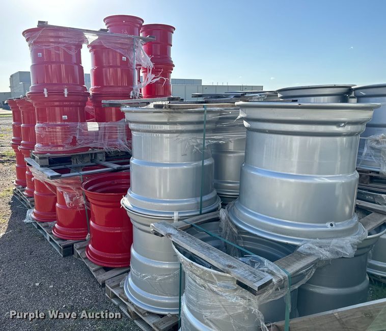 image for item MU9892 Approximately 184 Jantsa DW25Bx26 baler wheels