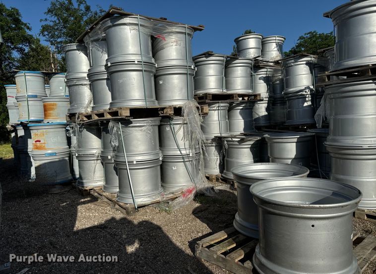 image for item MU9893 Approximately 70 26.5xAG20 wheels