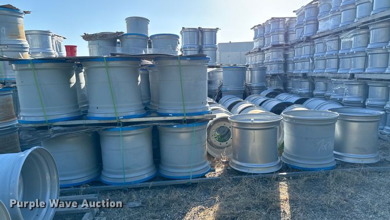 image for item MU9894 Approximately 128 26.5xAG24 wheels