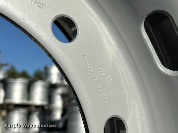 image for item MU9894 Approximately 128 26.5xAG24 wheels