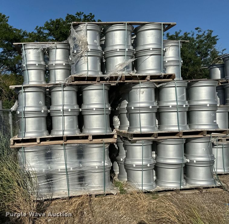 image for item MU9895 Approximately 280 Jantsa 22.5xAG1600H2 wheels