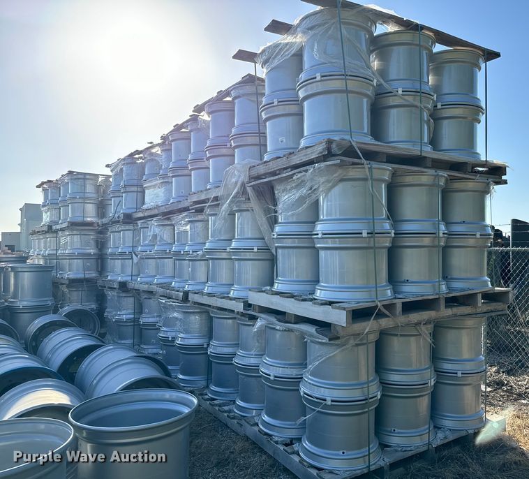 image for item MU9895 Approximately 280 Jantsa 22.5xAG1600H2 wheels