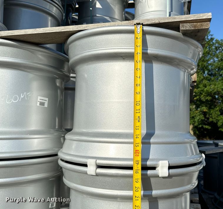 image for item MU9895 Approximately 280 Jantsa 22.5xAG1600H2 wheels