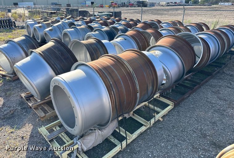 image for item MU9896 Approximately 106 Titan 38xWH18 combine wheels