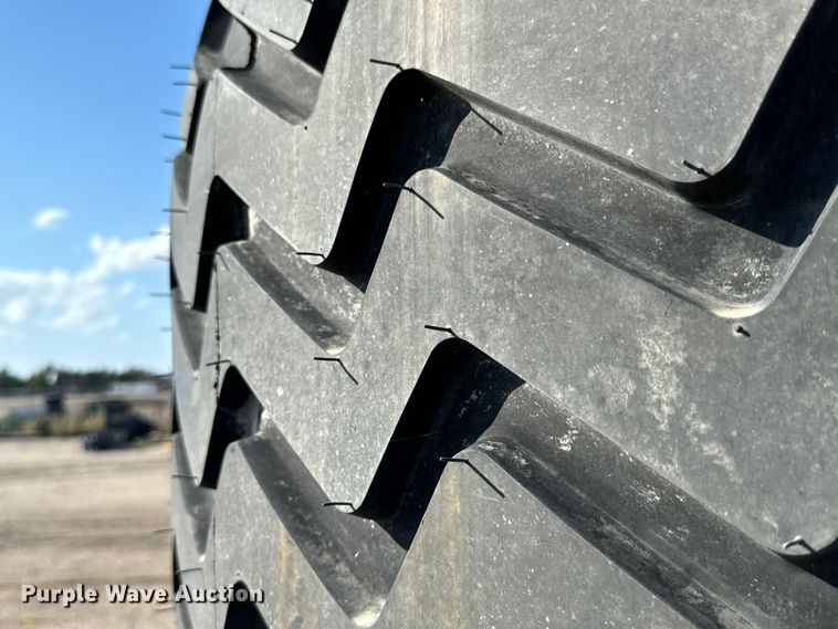 image for item MU9901 (4) Alliance Flotmaster 381 710/50R26.5 IMP tires and wheels