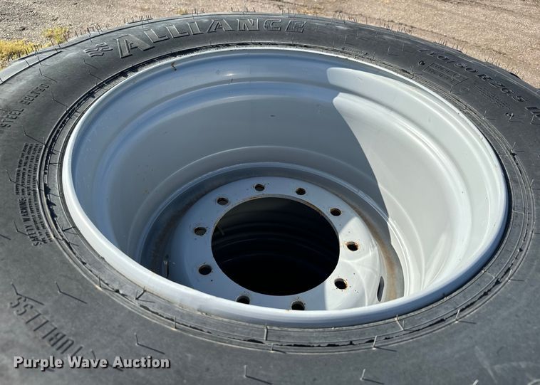 image for item MU9901 (4) Alliance Flotmaster 381 710/50R26.5 IMP tires and wheels