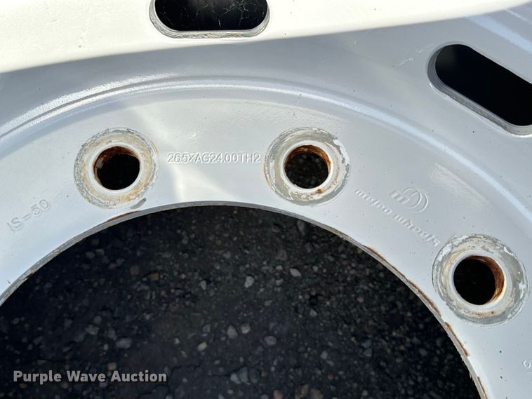 image for item MU9901 (4) Alliance Flotmaster 381 710/50R26.5 IMP tires and wheels