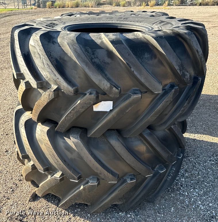 image for item MU9902 (4) Michelin MegaXBib 750/65R26 tires