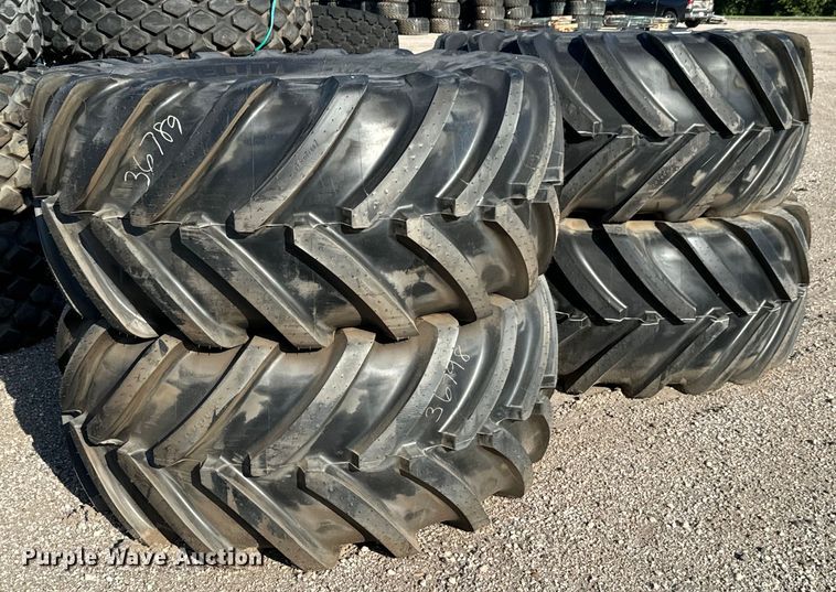 image for item MU9902 (4) Michelin MegaXBib 750/65R26 tires