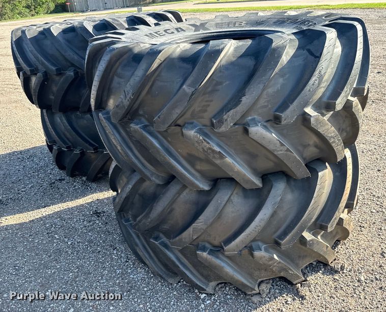 image for item MU9902 (4) Michelin MegaXBib 750/65R26 tires