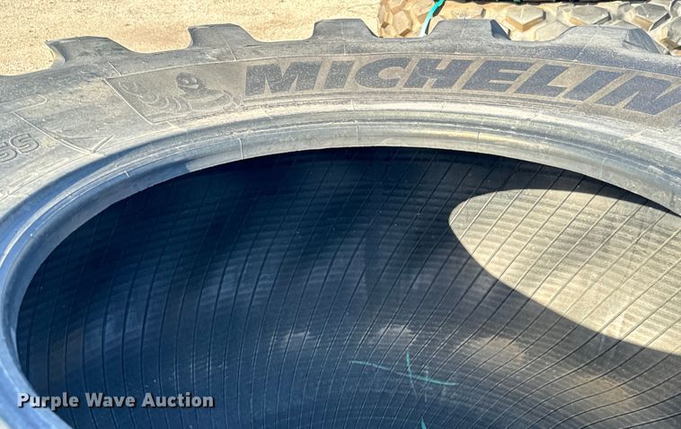image for item MU9902 (4) Michelin MegaXBib 750/65R26 tires