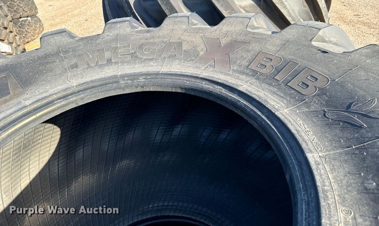 image for item MU9902 (4) Michelin MegaXBib 750/65R26 tires